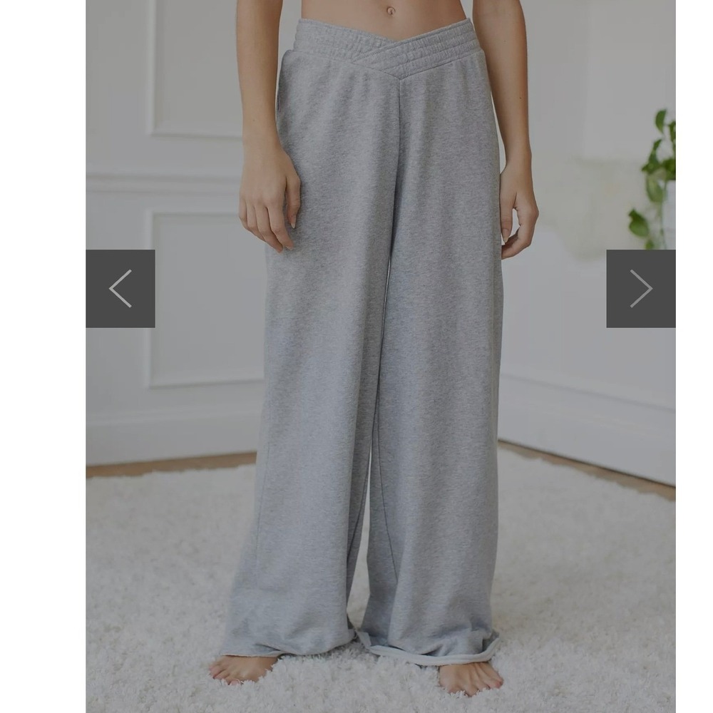 Out From Under Urban Outfitters V-Waist Wide Leg Lounge Pants Grey Large NEW